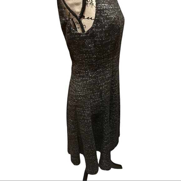 Tommy Hilfiger Women's Flare Hem Sleeveless Black Dress Heather Gray Size 8P - Picture 3 of 4